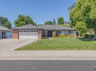 9605 Tillamook Dr, Bakersfield, CA 93312