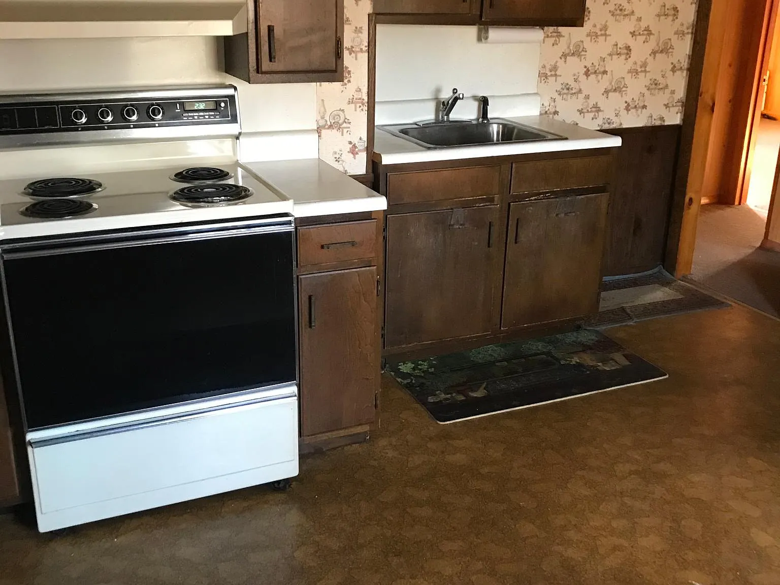 508 Gleasondale Rd — Photo 2