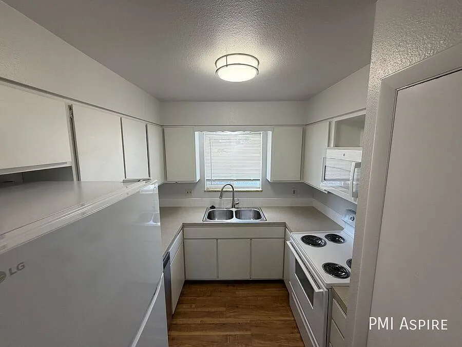 2 Bedroom 1.5 Bathrooms Apartment in Loveland — Photo 4