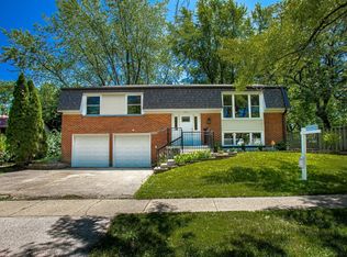 411 Assembly Dr, Bolingbrook, IL 60440