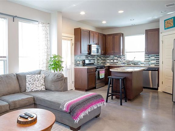 2nd image of 2913 Bond Dr #241C