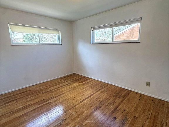 5th image of 6381 Golfway Dr