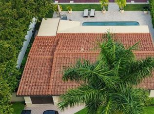 730 SE 3rd Ter, Pompano Beach, FL 33060