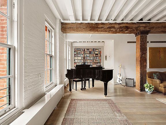 4th image of 467 Greenwich St APT 5