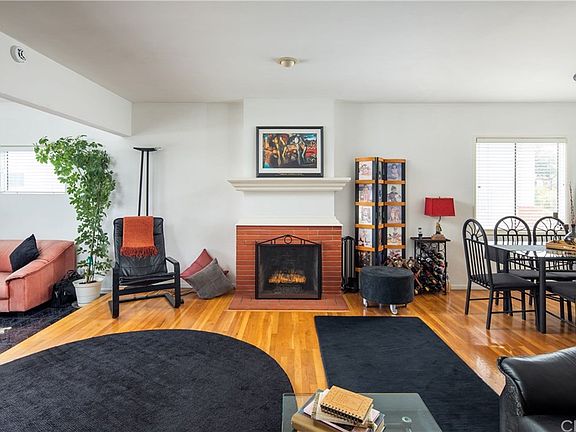 4th image of 2821 Sonoma St