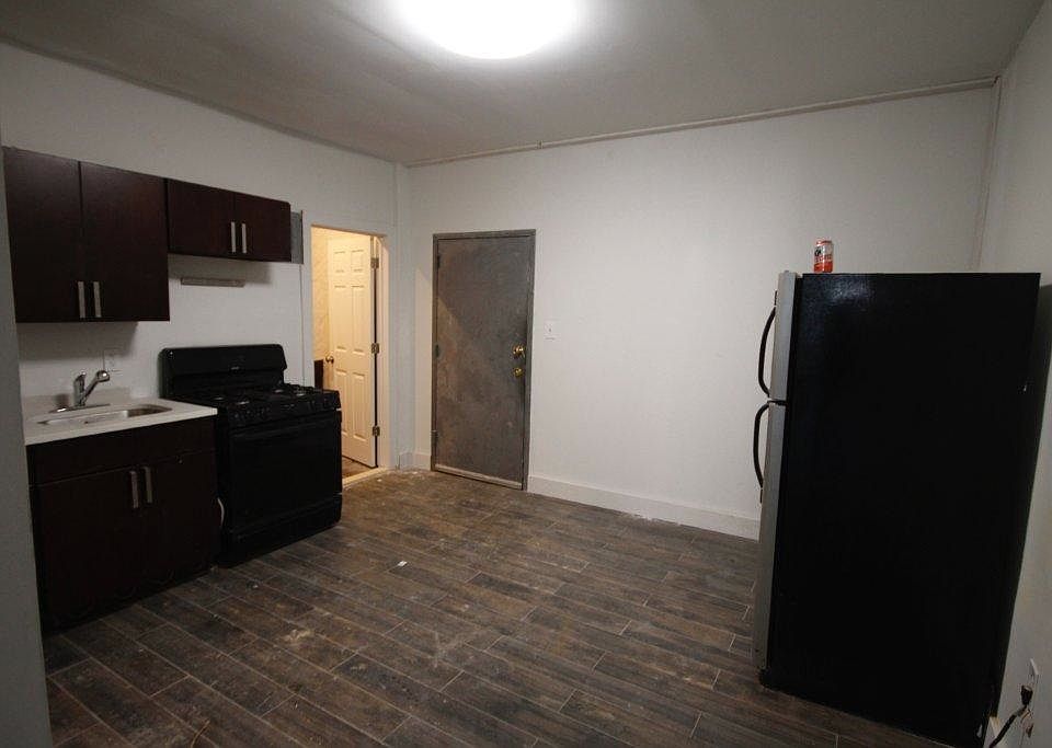 1st image of 318 Bedford Ave #2RYO