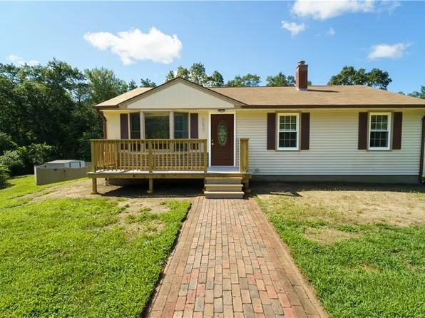 5896 Flat River Rd, Coventry, RI 02827