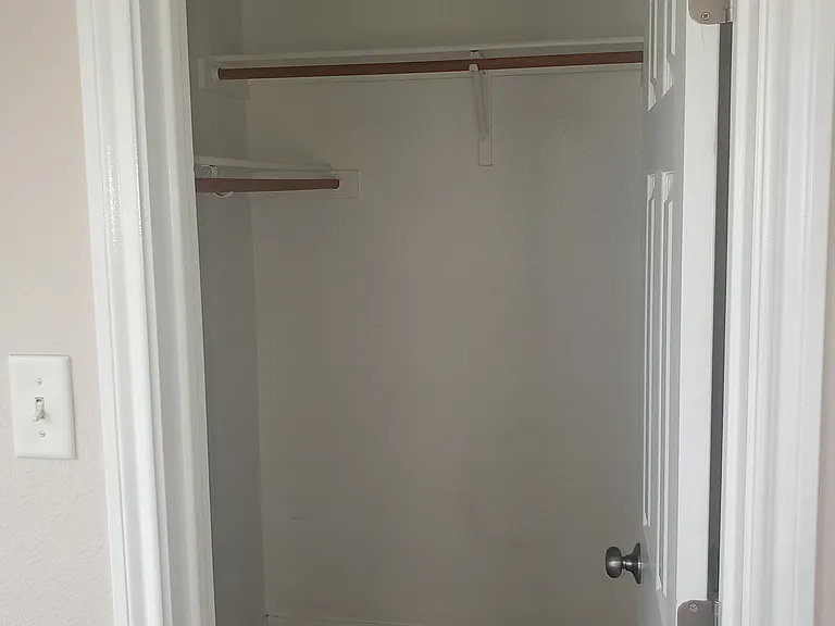 204 Marvin Cv — Photo 13