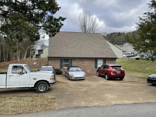 709/713 Weeks Dr NE, Cleveland, TN 37312