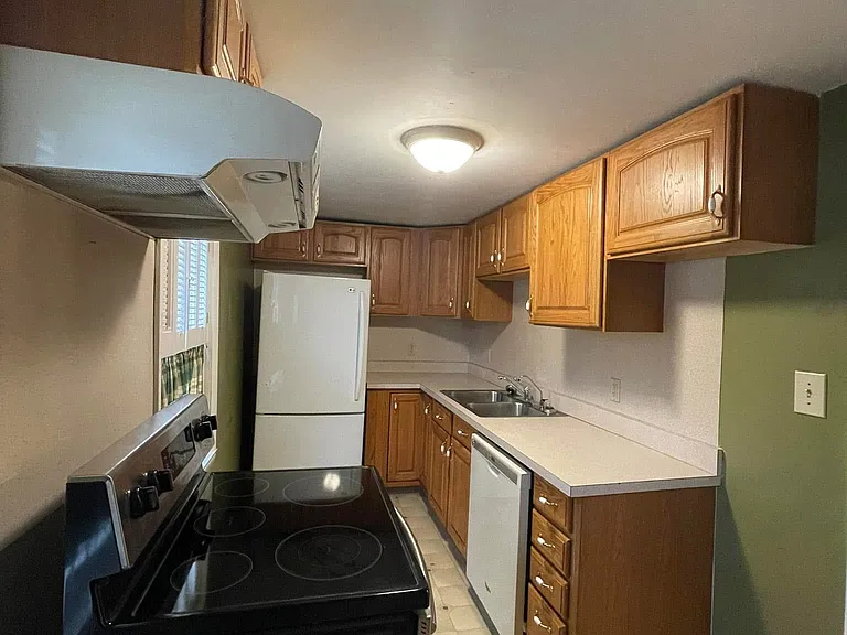 1114 Chestnut St #2 — Photo 5