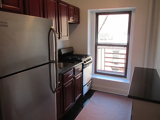 Rented by Pink Stone Realty LLC | media 14