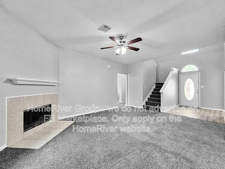 11915 Cottonwood Ln — Photo 3