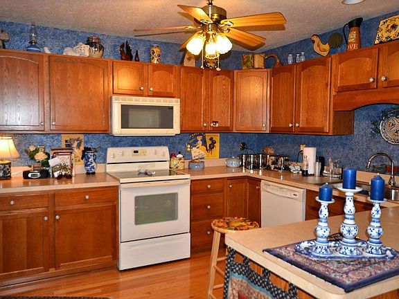 5th image of 419 Terrace Dr