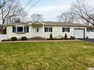 78 Olive St, Lake Grove, NY 11755
