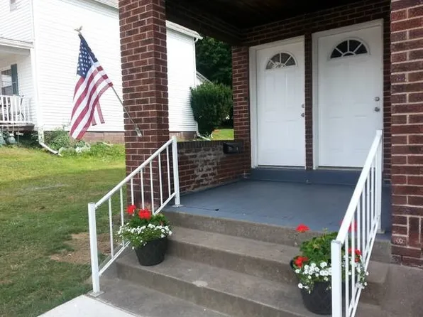 211 Longfellow St, Vandergrift, PA 15690