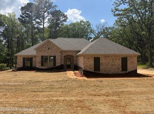 219 Walter Jones Rd, Mendenhall, MS 39114