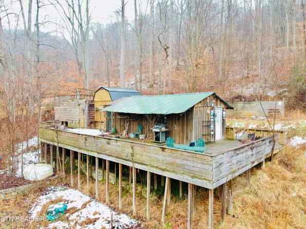 324 Vannoy Rd, Tazewell, TN 37879