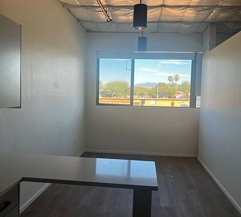4th image of 181 S Tucson Blvd #215