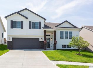 11109 Sunrise St, Omaha, NE 68142
