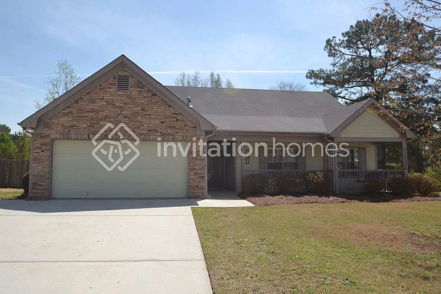 1065 Grayson Oaks Dr Lawrenceville, GA 30045 — Photo 1