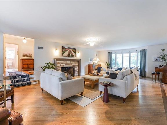 2nd image of 539 Hartung Dr
