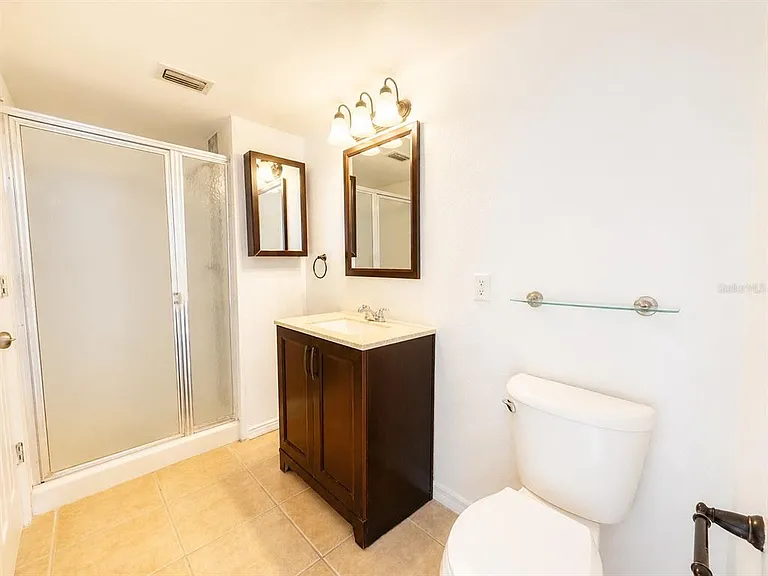 5104 Springwater Ct — Photo 12