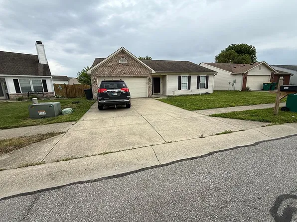 1079 Spring Meadow Ct, Franklin, IN 46131