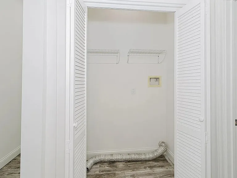 9958 Marklein Ave — Photo 7