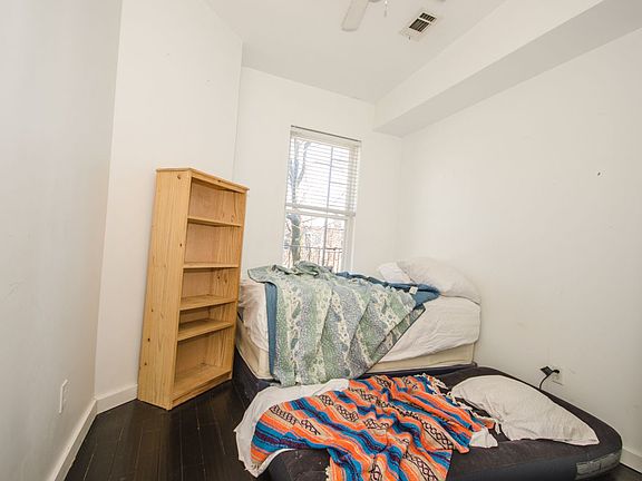 3rd image of 1312 Putnam Ave #3