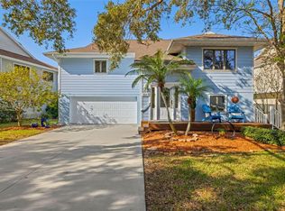 1049 S Pointe Alexis Dr, Tarpon Springs, FL 34689