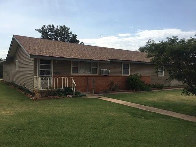2nd image of 823 N Meta St