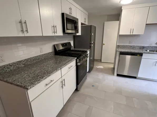 35 Pond St, Belmont, MA