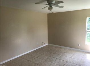 200 SE 25th Ter, Cape Coral, FL 33904