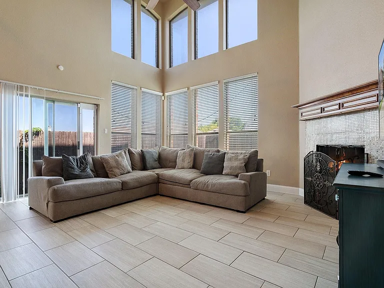 416 Cypress Hill Dr — Photo 6