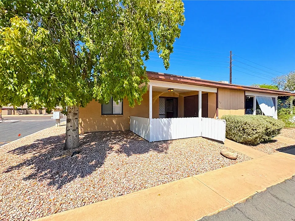 5925 E University Dr #122