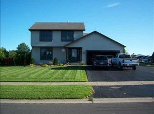 249 Crystal Creek Dr, Rochester, NY 14612