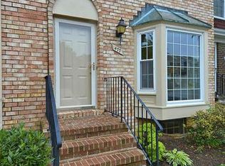 477 Colonial Ridge Ln, Arnold, MD 21012