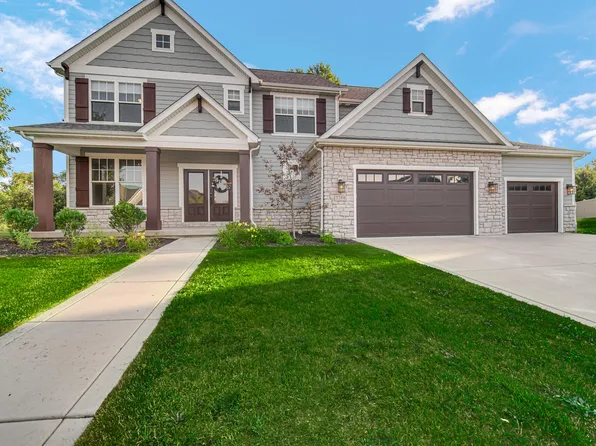 2200 Mary Ln, Valparaiso, IN 46383