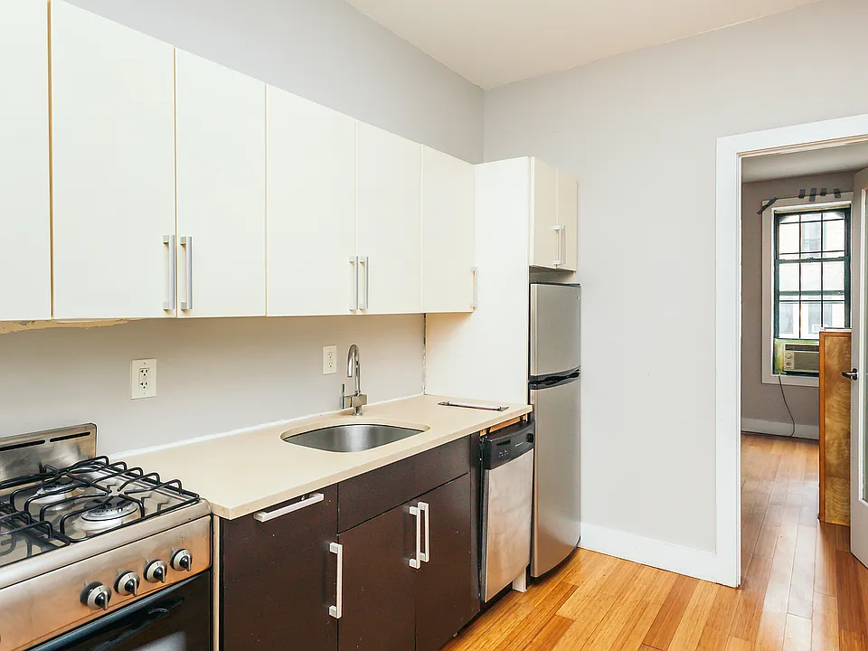1287 Decatur St #1L