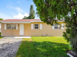207 SW 9th St, Delray Beach, FL 33444