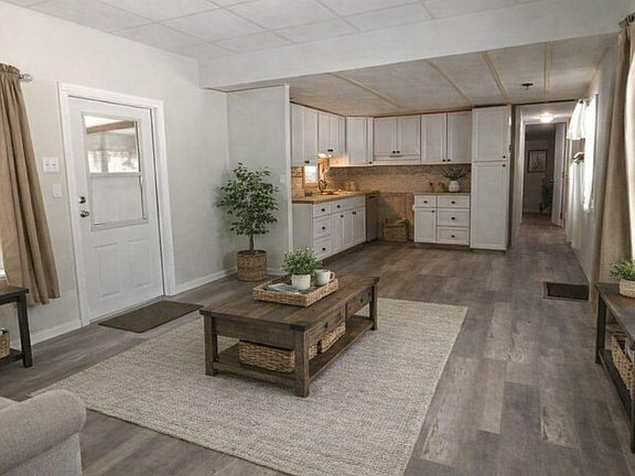 2nd image of 7915 Elliott Rd #15