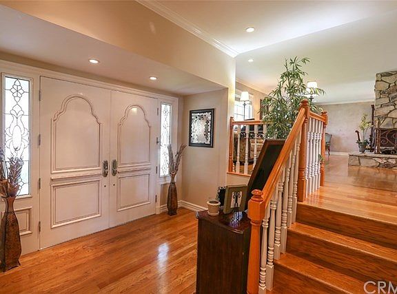 3rd image of 15327 La Belle St