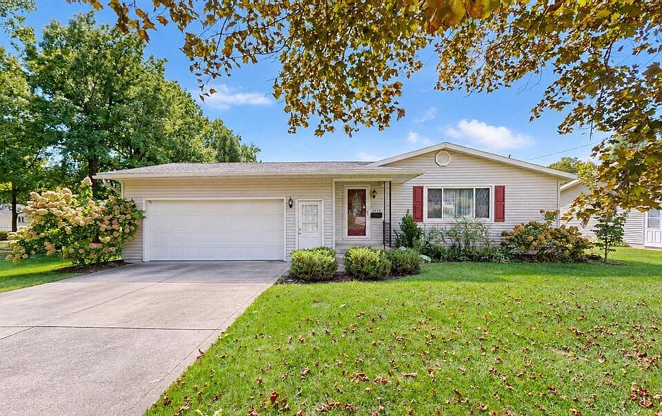 1st image of 1618 Pear Pl