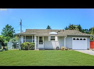 414 Fir St, Brookings, OR 97415