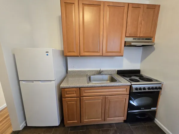 33 Bank Street image 4 of 15