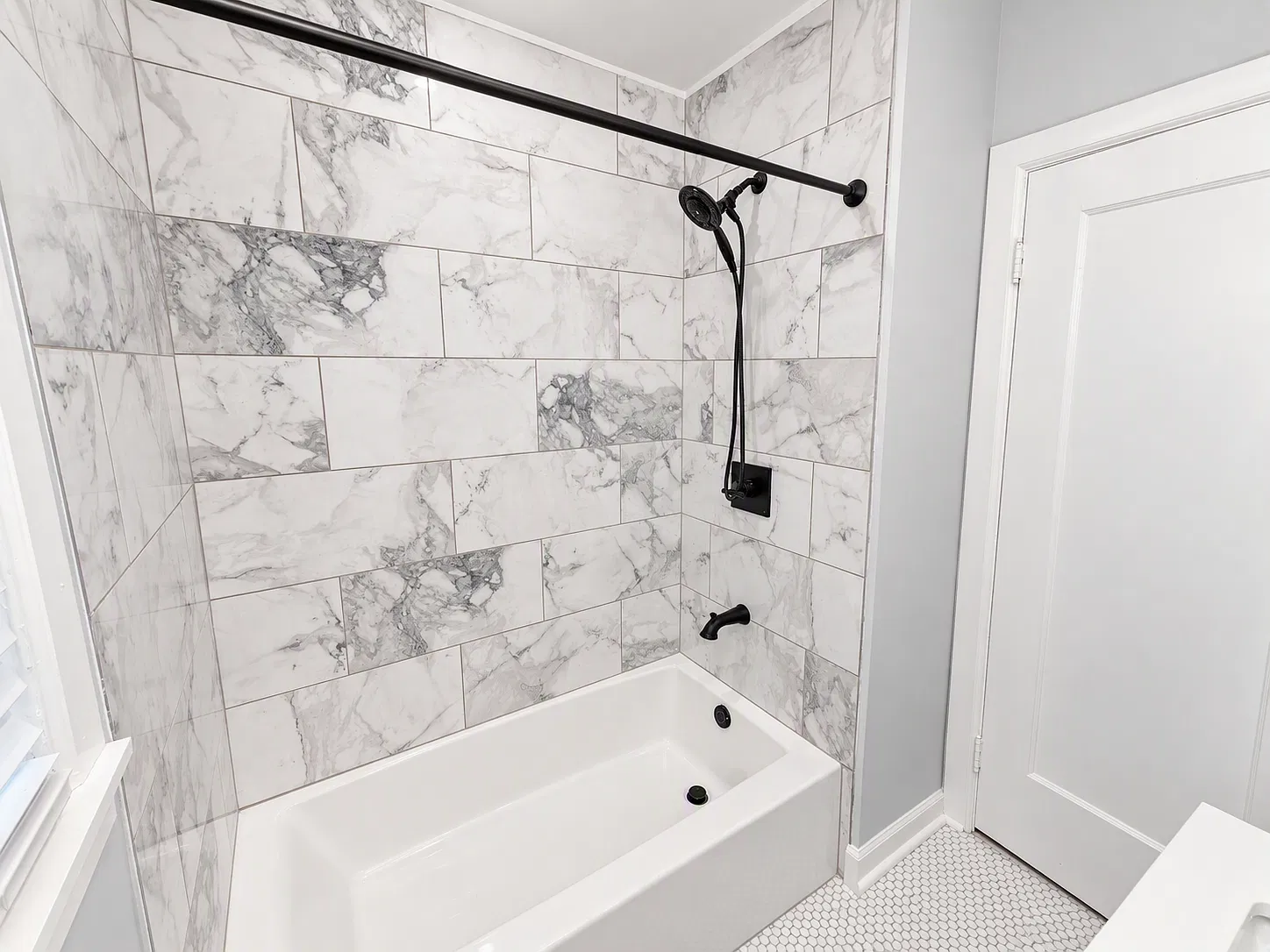 2 bed, 900 sqft, $1,550 — Photo 3