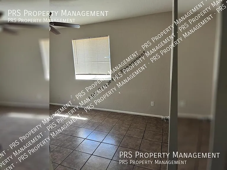 10641 N 15th Ave #B — Photo 9