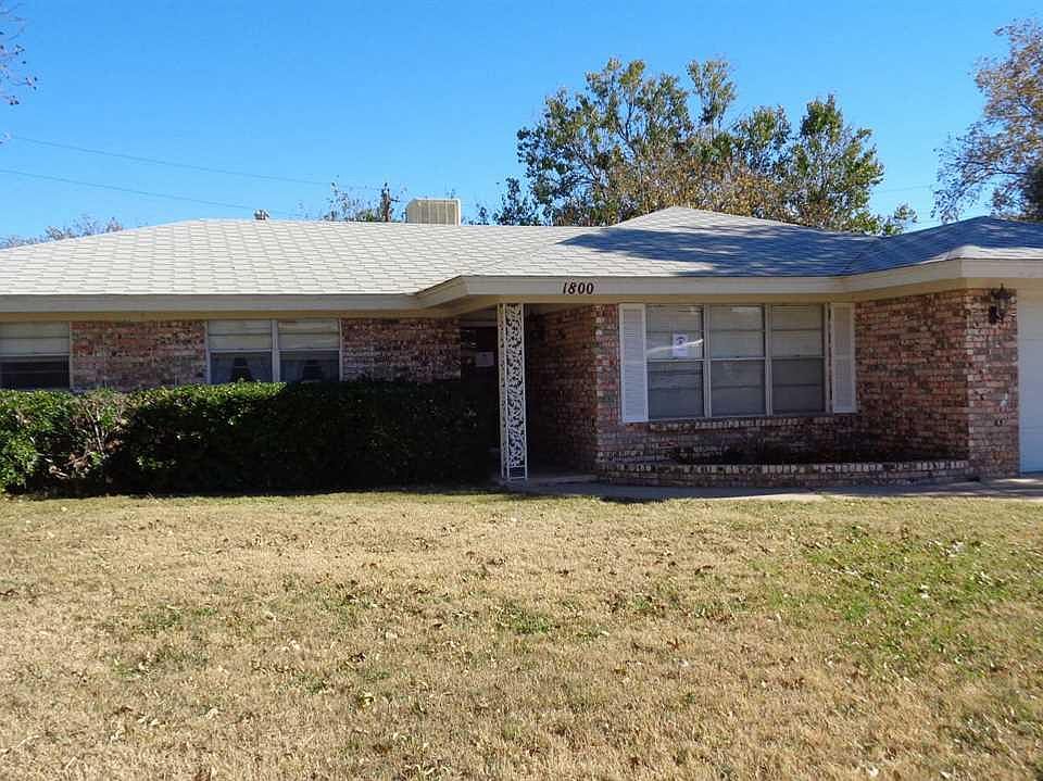 1st image of 1800 N Blanco Dr