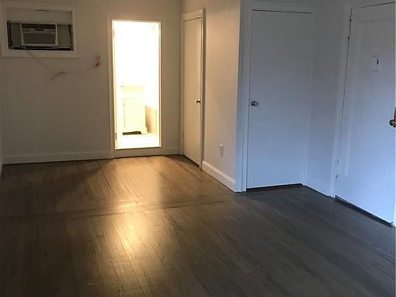 4th image of 1 Elm St APT 3E