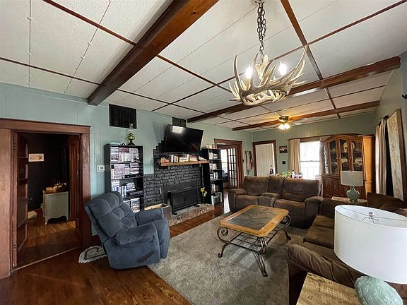 4th image of 3505 Meadowlark Ln